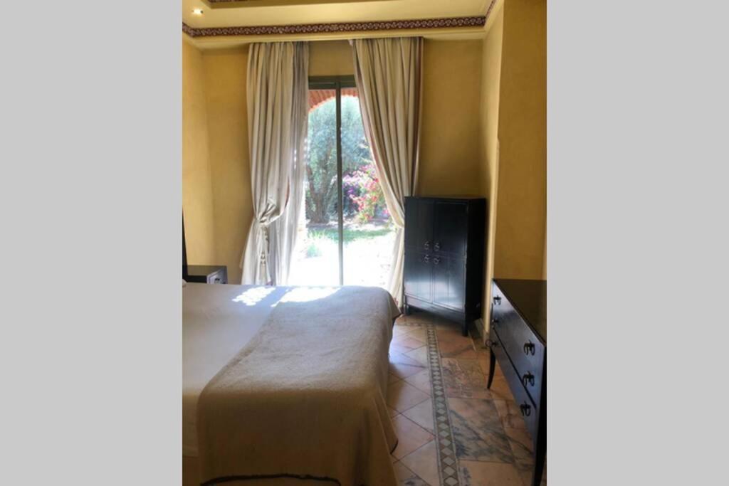 Bel Au Rez-de-jardin Dans La Palmeraie Marrakesh