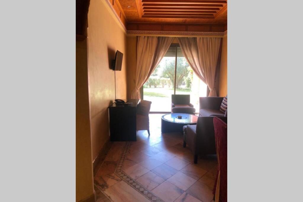 Appartement Bel Au Rez-de-jardin Dans La Palmeraie *
