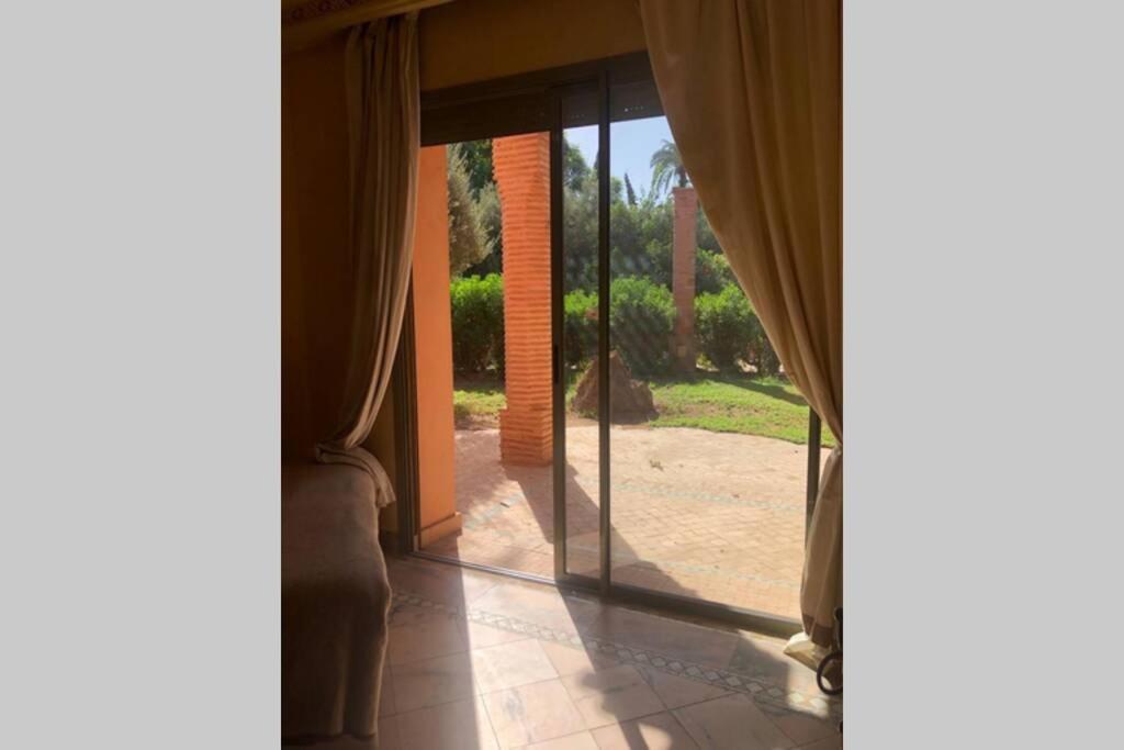 Bel Au Rez-de-jardin Dans La Palmeraie